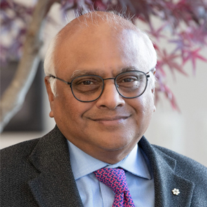 Dr. Salim Yusuf